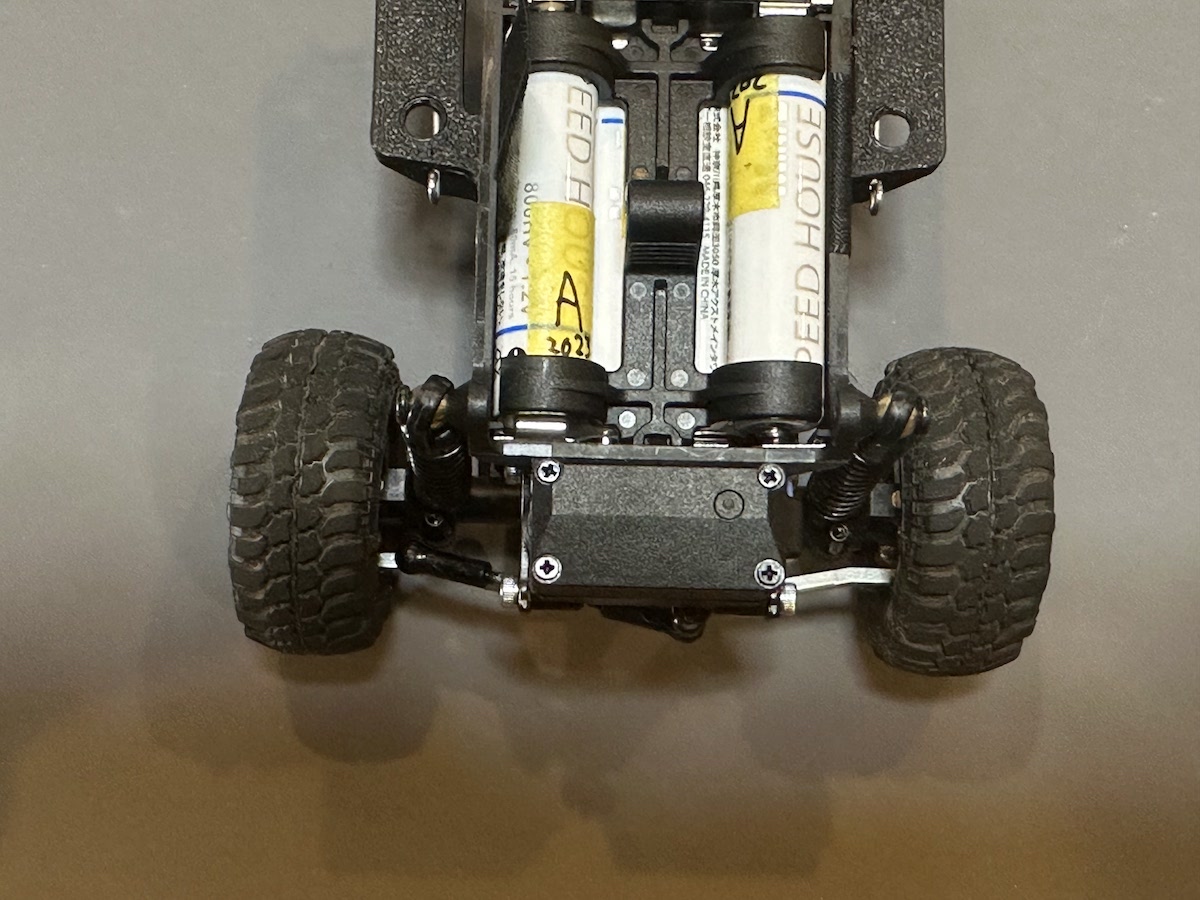 ミニッツ4x4のサーボのセンター出しと左右の舵角調整をして