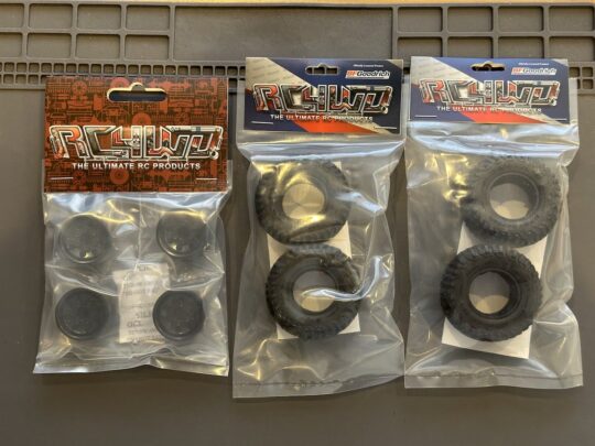 RC4WD　BFGoodrich T/A KR3 1.0" TiresとStamped Steel 1.0" Pro8 Beadlock Wheels