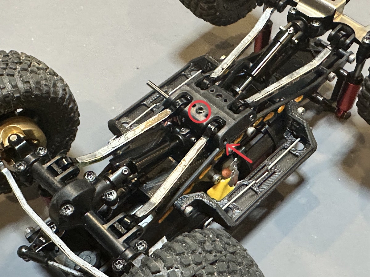 ミニッツ4x4のアッパーリンクをYeah Racingのアルミ製に交換してガタつきを検証 | WdwCブログ - スケールクローラーラジコン（ MINI-Z 4x4とWPLとTRX4M LCG）のカスタムや遊び方