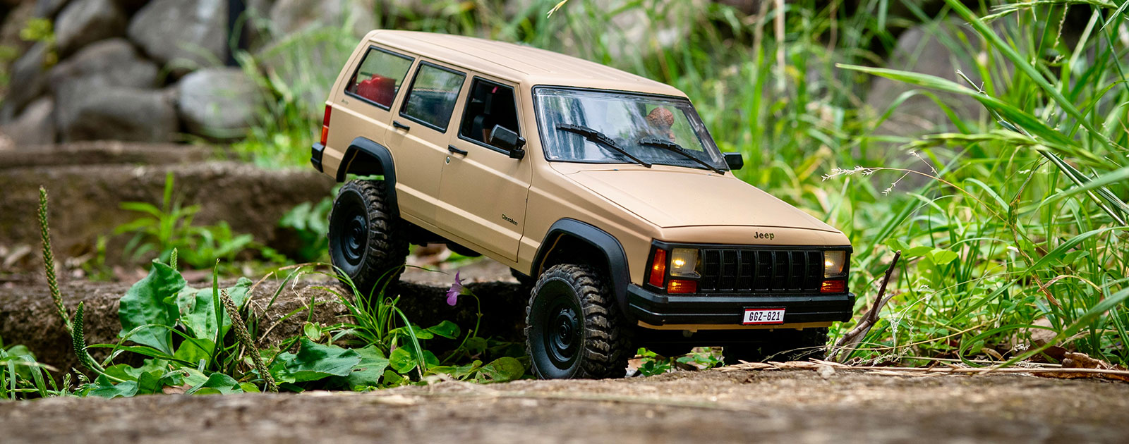 MN-78 Cherokeeをいつもの公園でシェイクダウン | WdwCブログ - スケールクローラーラジコン（DEERC / MN MODEL）の カスタムや遊び方